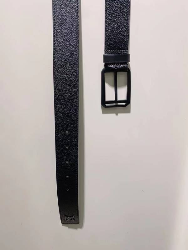 Louis Vuitton 35MM Belt LVB00312